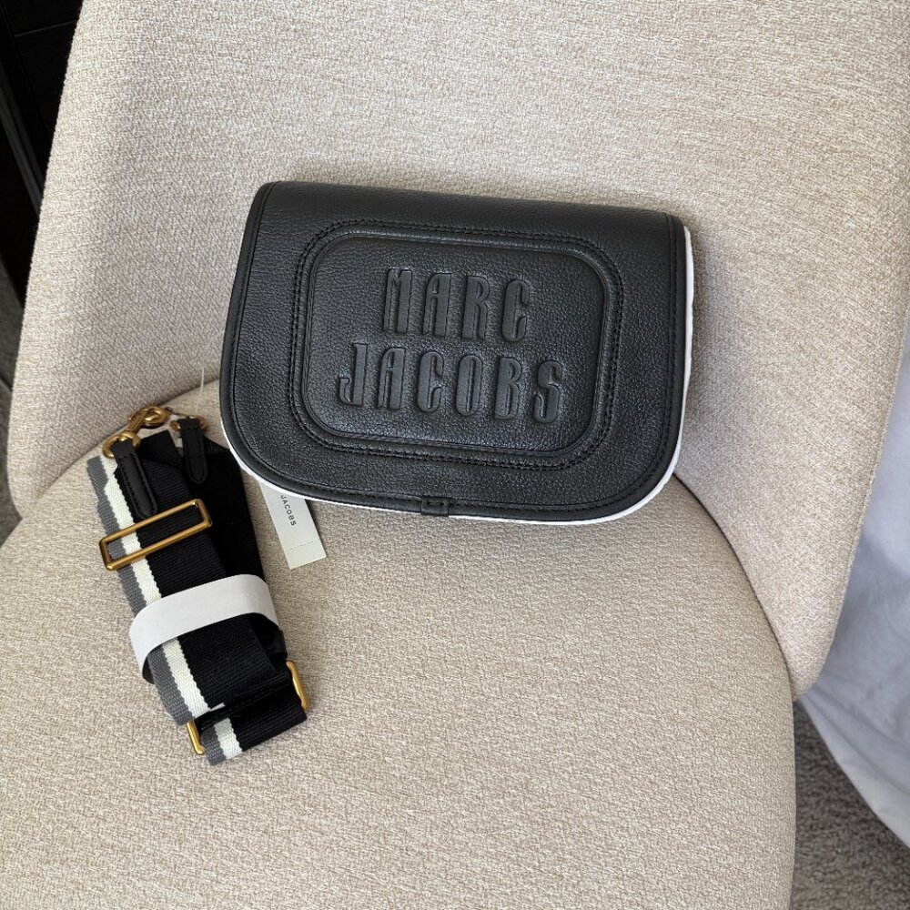 NWT- MARC JACOBS Crossbody bag